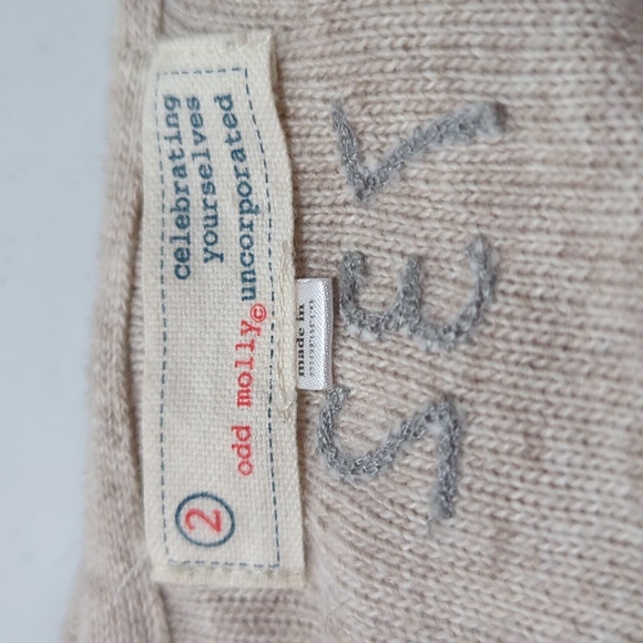 Long sleeve tunic with hood - Picture 3 of 5